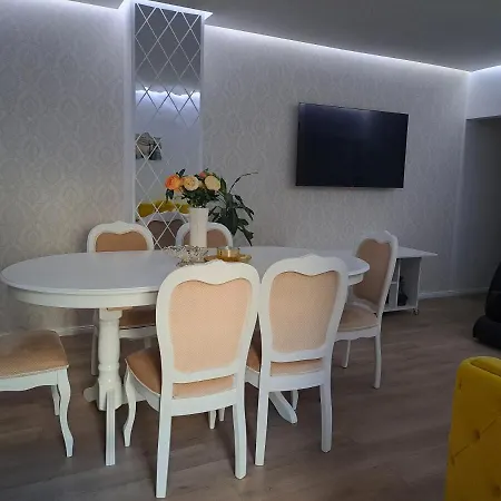 Bob & Pool Apartment Cluj-Napoca