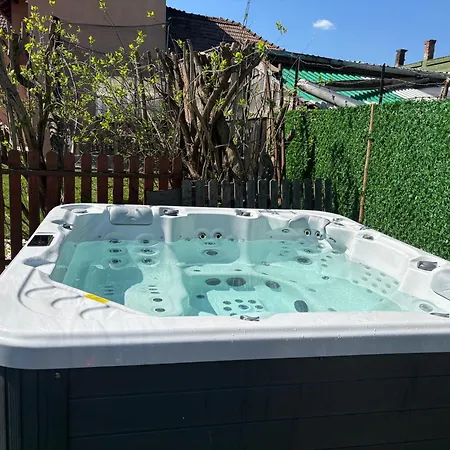 Apartament Bob & Pool Cluj-Napoca